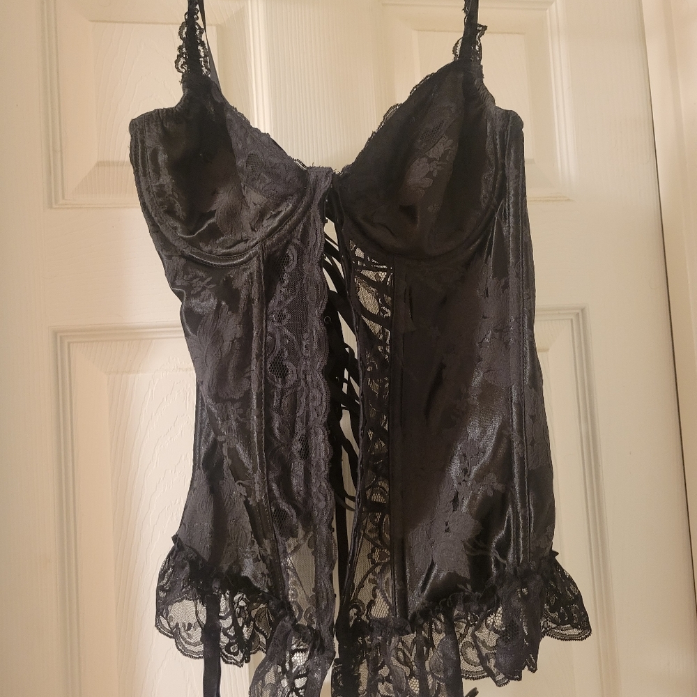 Black lace corset
